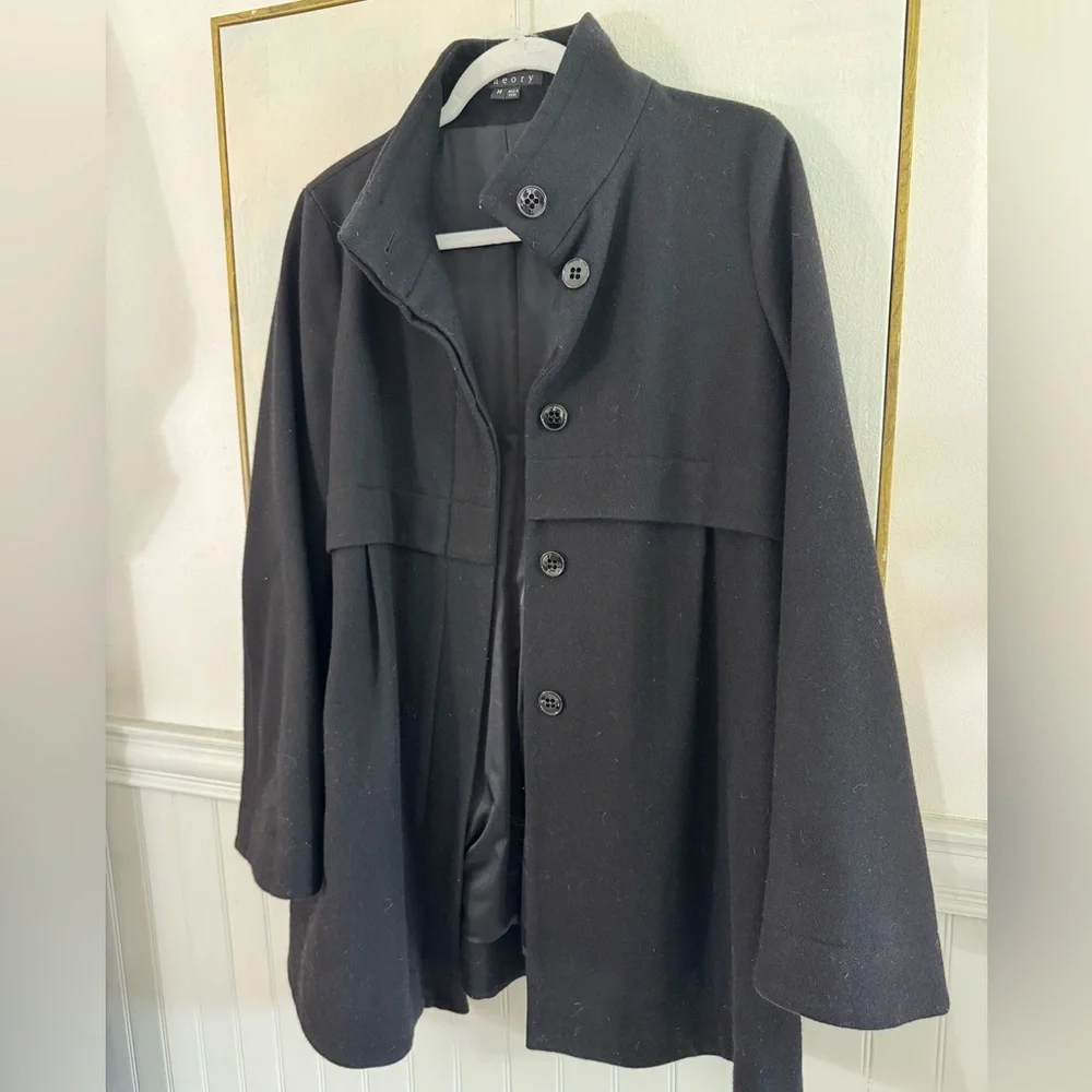 THEORY Loris Craze Manning Tapered Fitted Coat In Black Wool Size Medium - Picture 3 of 6